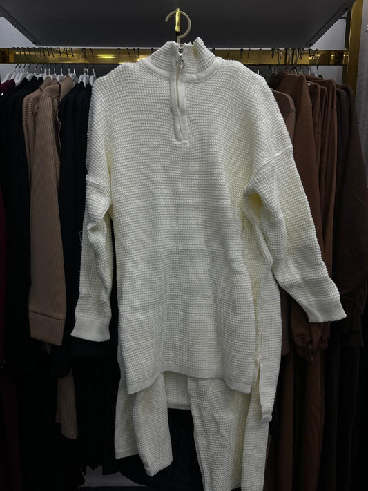 offwhite wool set